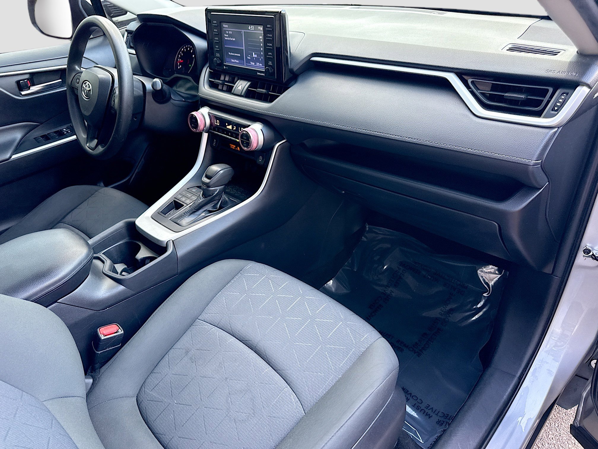 Used 2021 Toyota RAV4 XLE image 12