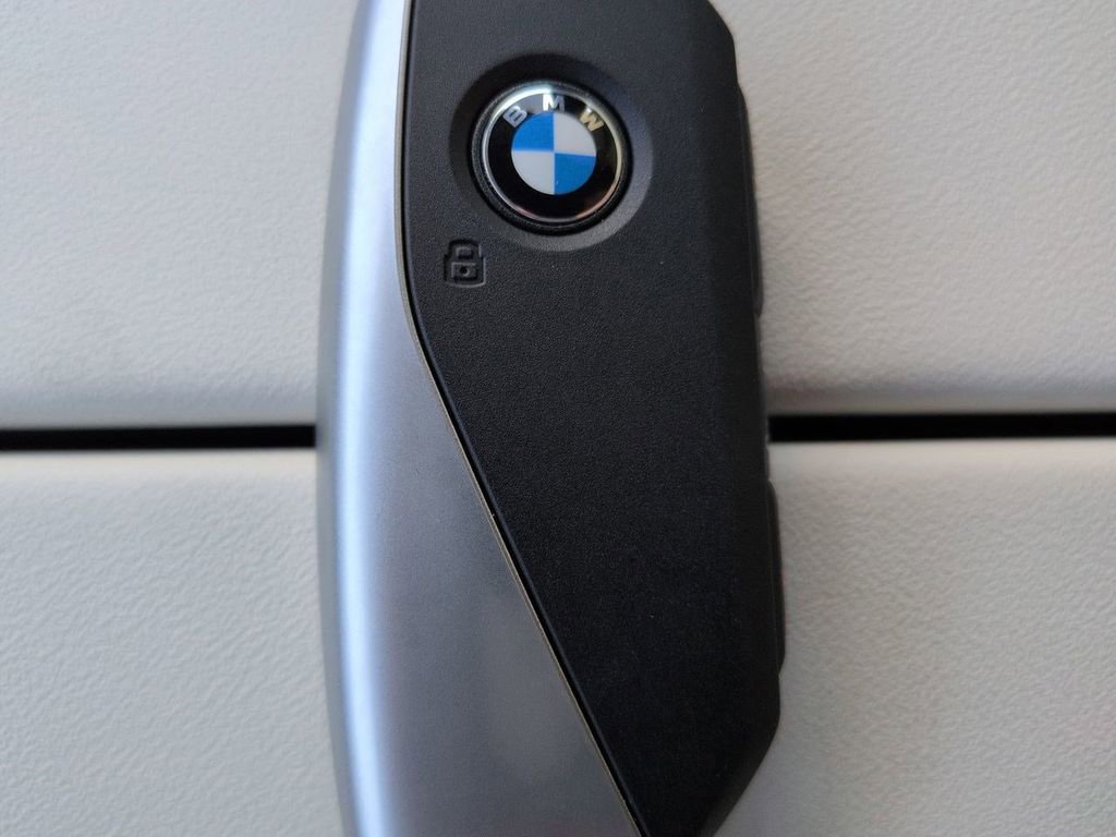 New 2026 BMW i5 eDrive40 w/ Premium Package AWD/4WD image 30