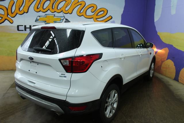 Used 2019 Ford Escape SE w/ Ford Safe & Smart Package image 8