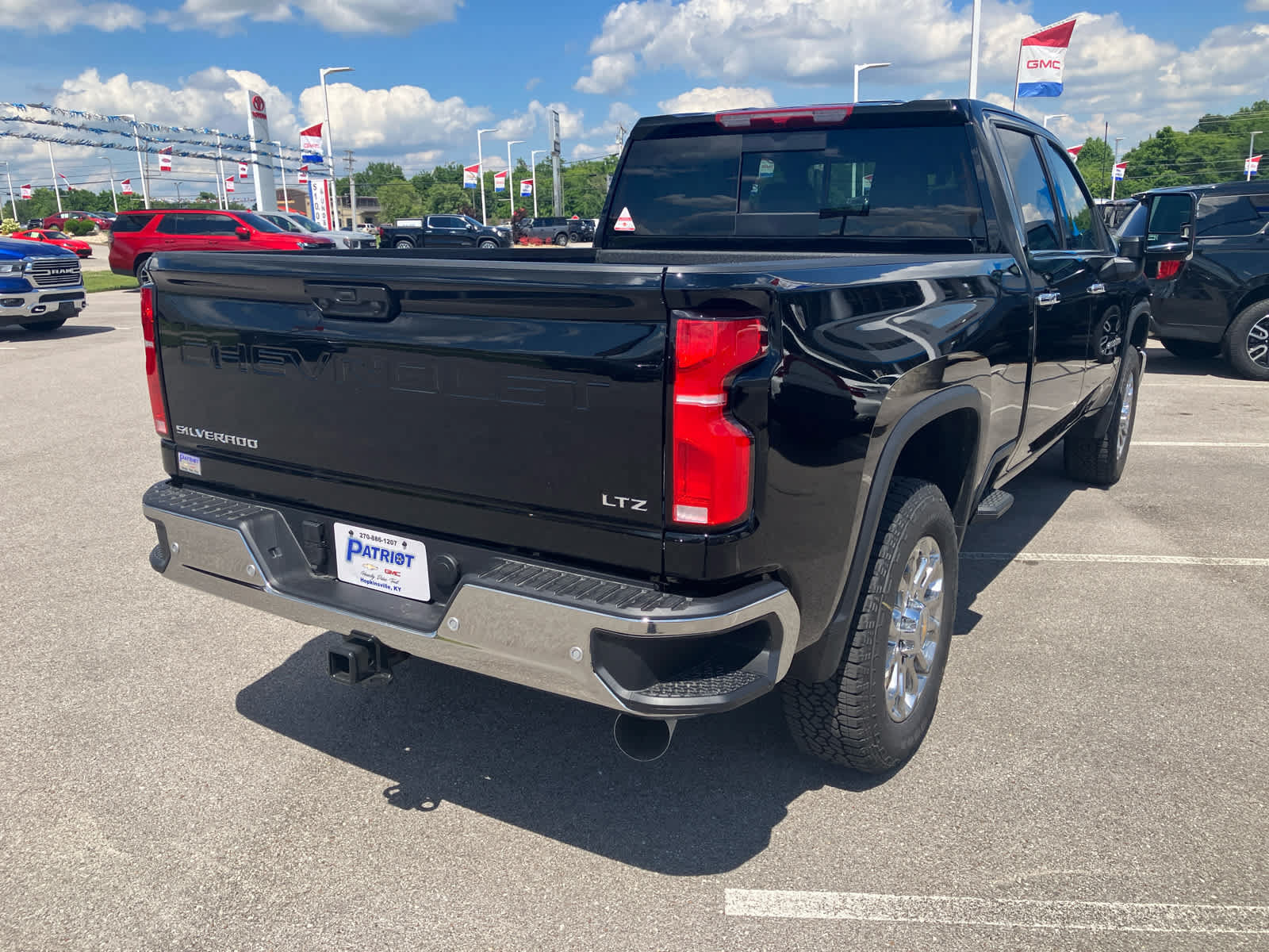 New 2026 Chevrolet Silverado 2500 LTZ w/ LTZ Plus Package AWD/4WD image 7