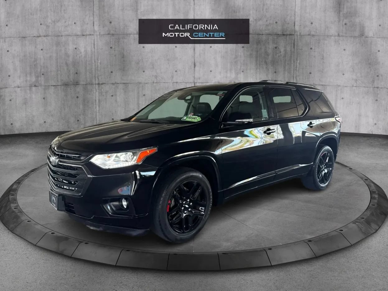 Used 2018 Chevrolet Traverse Premier w/ Redline Edition FWD image 3