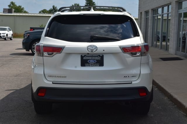 Used 2015 Toyota Highlander XLE AWD/4WD image 11