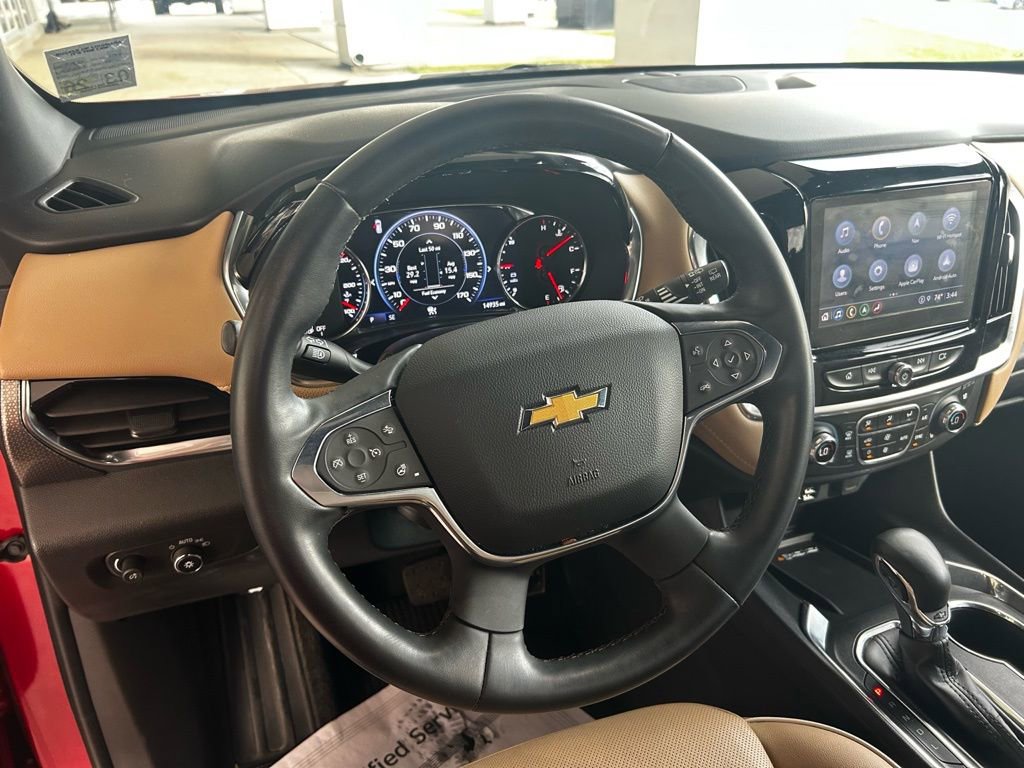Used 2023 Chevrolet Traverse Premier image 13