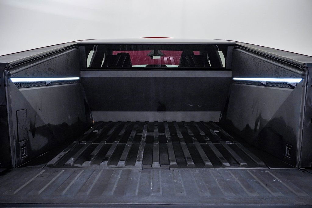 Used 2024 Tesla Cybertruck Cyberbeast image 30
