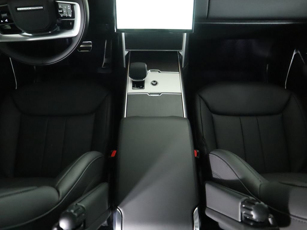 New 2026 Land Rover Range Rover SE image 18