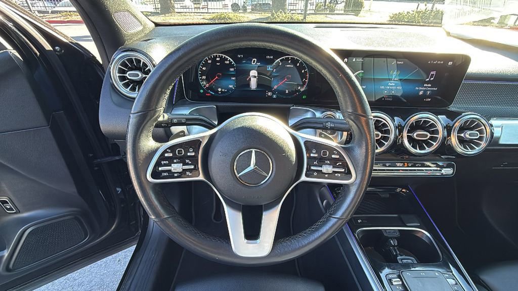 Used 2021 Mercedes-Benz GLB 250 image 22