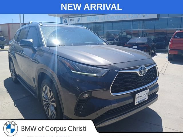 Used 2020 Toyota Highlander Platinum AWD/4WD image 1