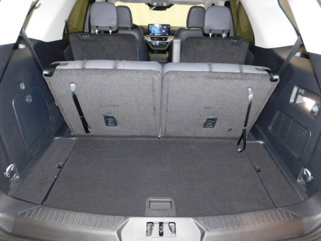 Used 2025 Ford Explorer Active w/ Active Comfort Package image 16