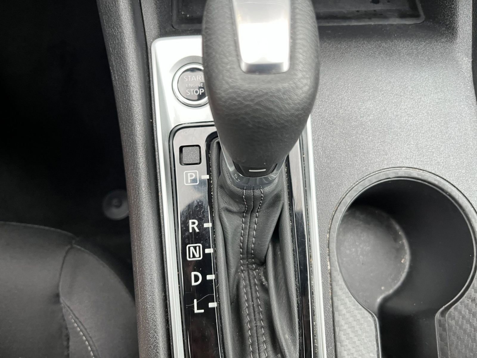 Used 2025 Nissan Altima 2.5 SV image 42