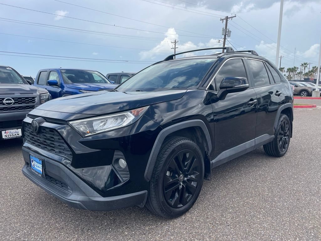 Used 2021 Toyota RAV4 XLE Premium FWD image 3