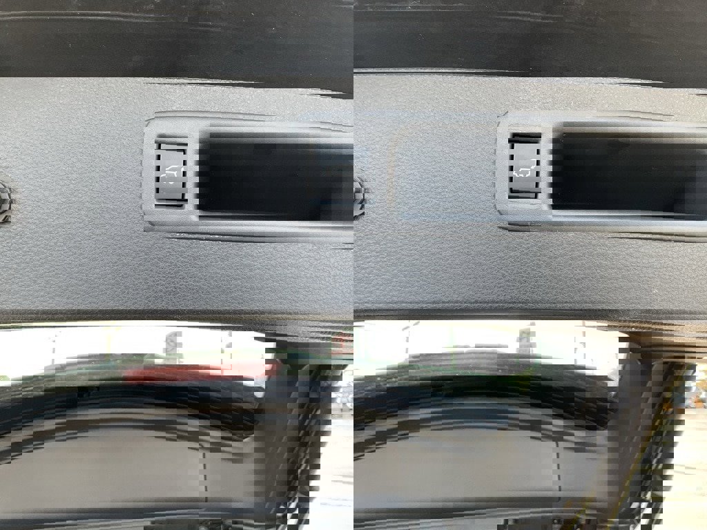 Used 2023 Toyota Highlander XLE image 17