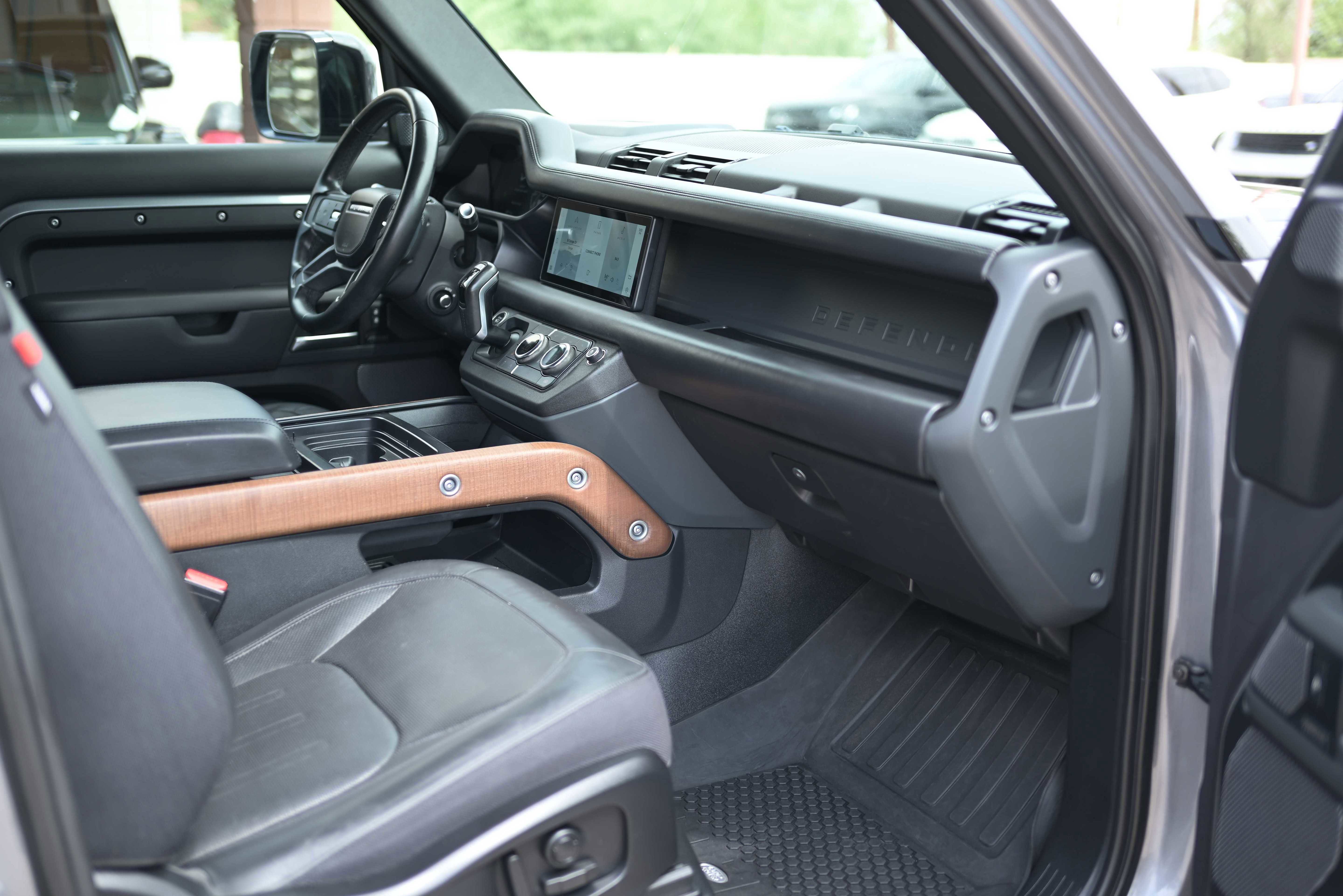 Used 2021 Land Rover Defender 90 X image 13