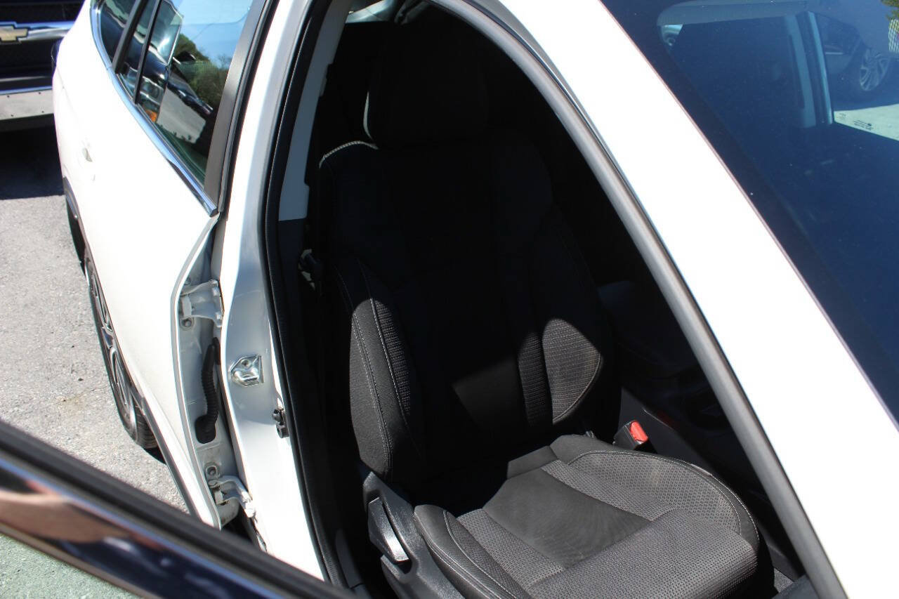 Used 2021 Subaru Outback AWD/4WD image 12