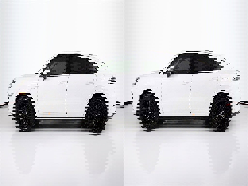 New 2026 Porsche Cayenne image 2