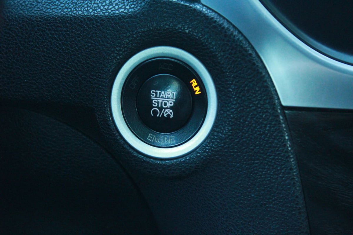 Used 2015 Chrysler 300 Limited RWD image 13