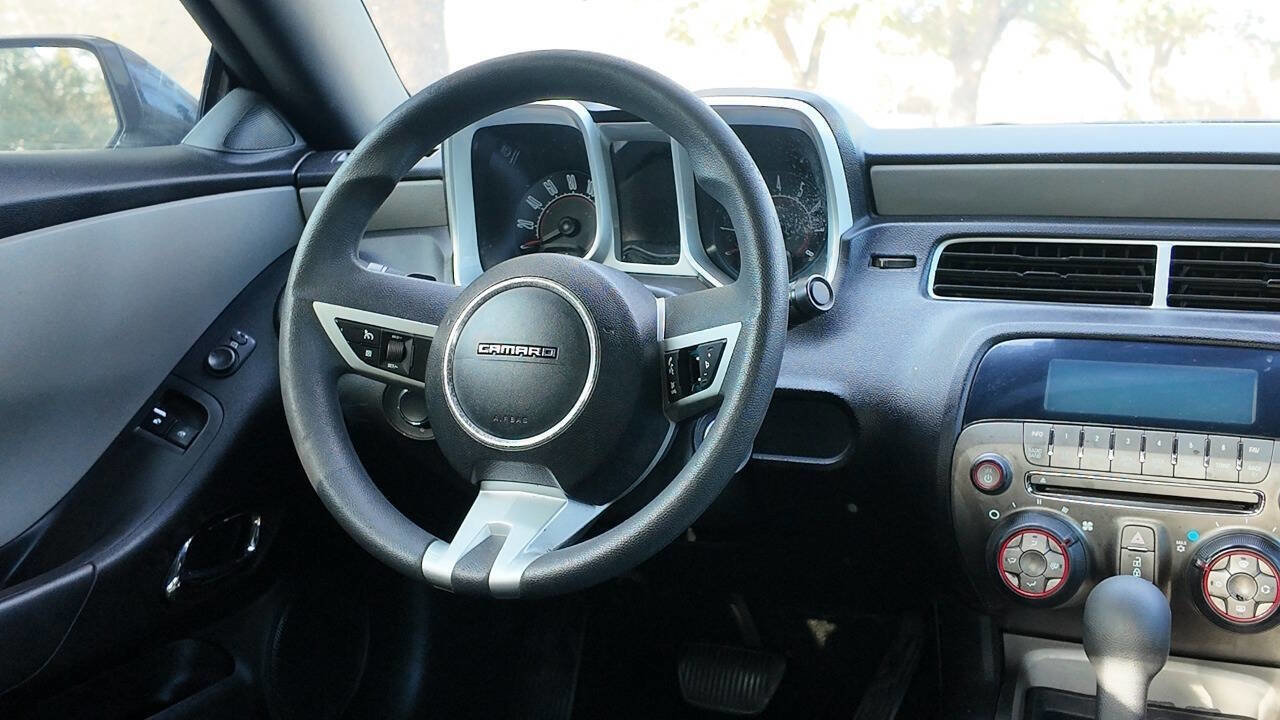 Used 2011 Chevrolet Camaro LS w/ Bluetooth Package image 17
