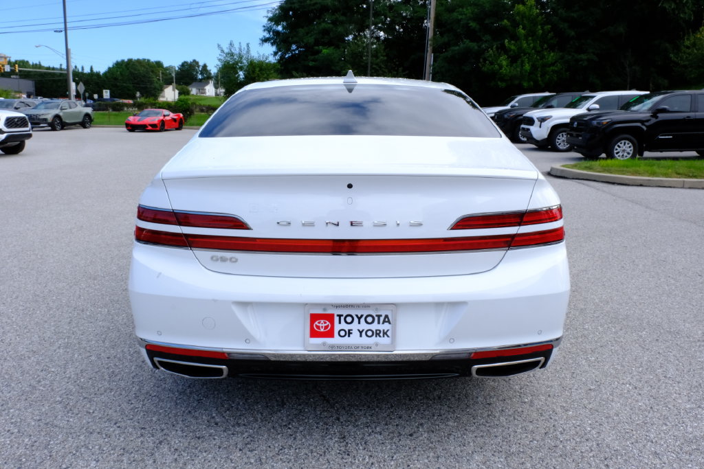 Used 2021 Genesis G90 3.3T Premium RWD image 4
