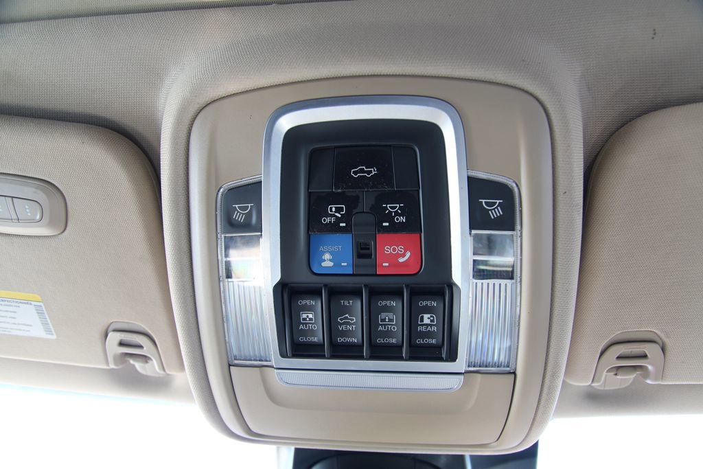 Used 2019 RAM 1500 Laramie image 34