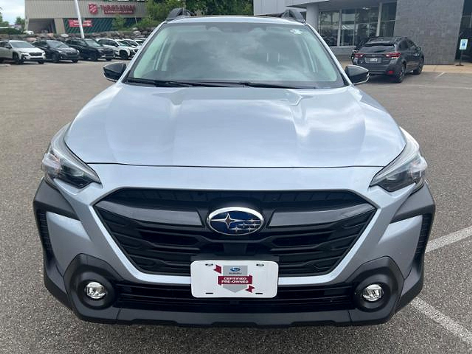 Certified 2025 Subaru Outback Premium AWD/4WD image 2