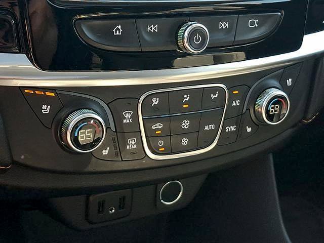 Used 2019 Chevrolet Traverse Premier w/ Redline Edition AWD/4WD image 17