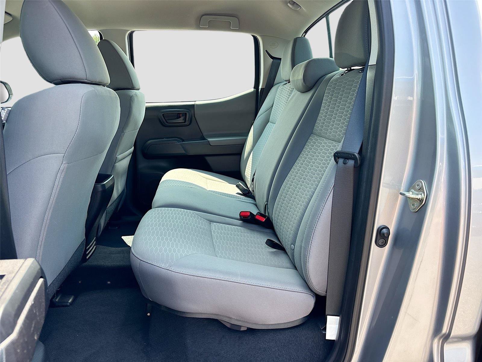 Used 2018 Toyota Tacoma SR RWD image 26