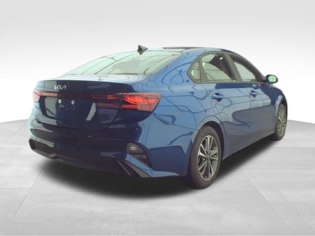 Used 2024 Kia Forte LXS image 4