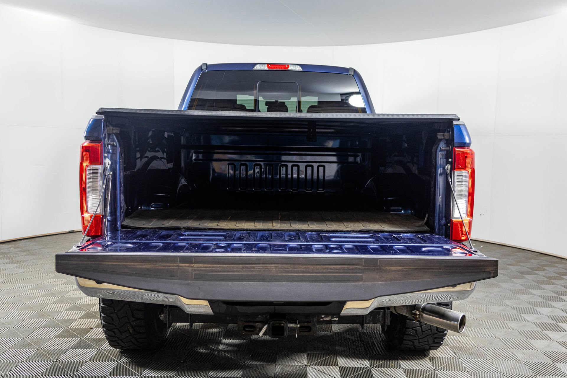 Used 2018 Ford F250 Lariat w/ Chrome Package image 39