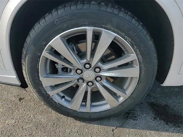 Certified 2022 Cadillac XT6 Premium Luxury image 8