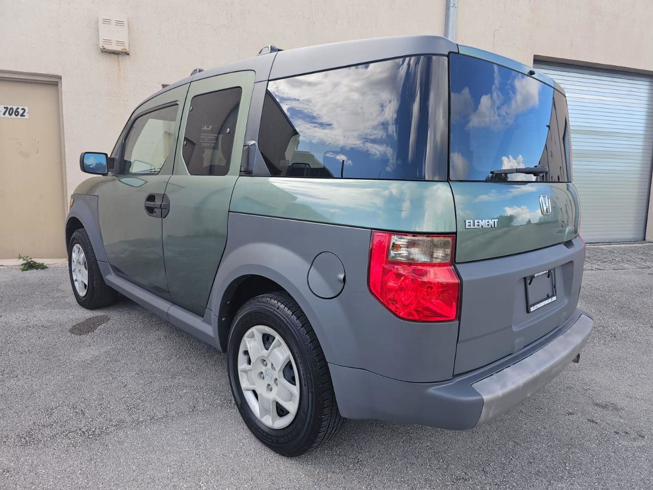 Used 2005 Honda Element LX image 17