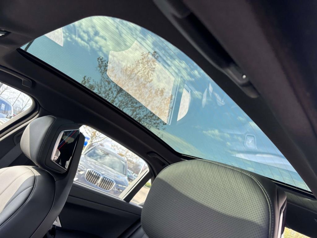 New 2026 BMW 740i xDrive image 27