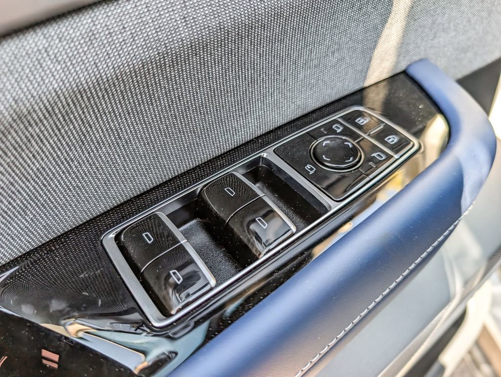 New 2026 Cadillac Vistiq Premium Luxury AWD/4WD image 12