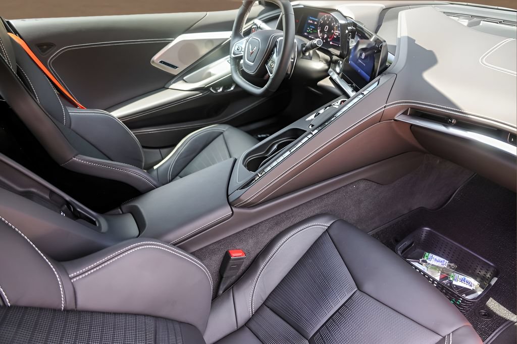 Used 2024 Chevrolet Corvette Stingray Premium Cpe w/ Battery Protection Package RWD image 24