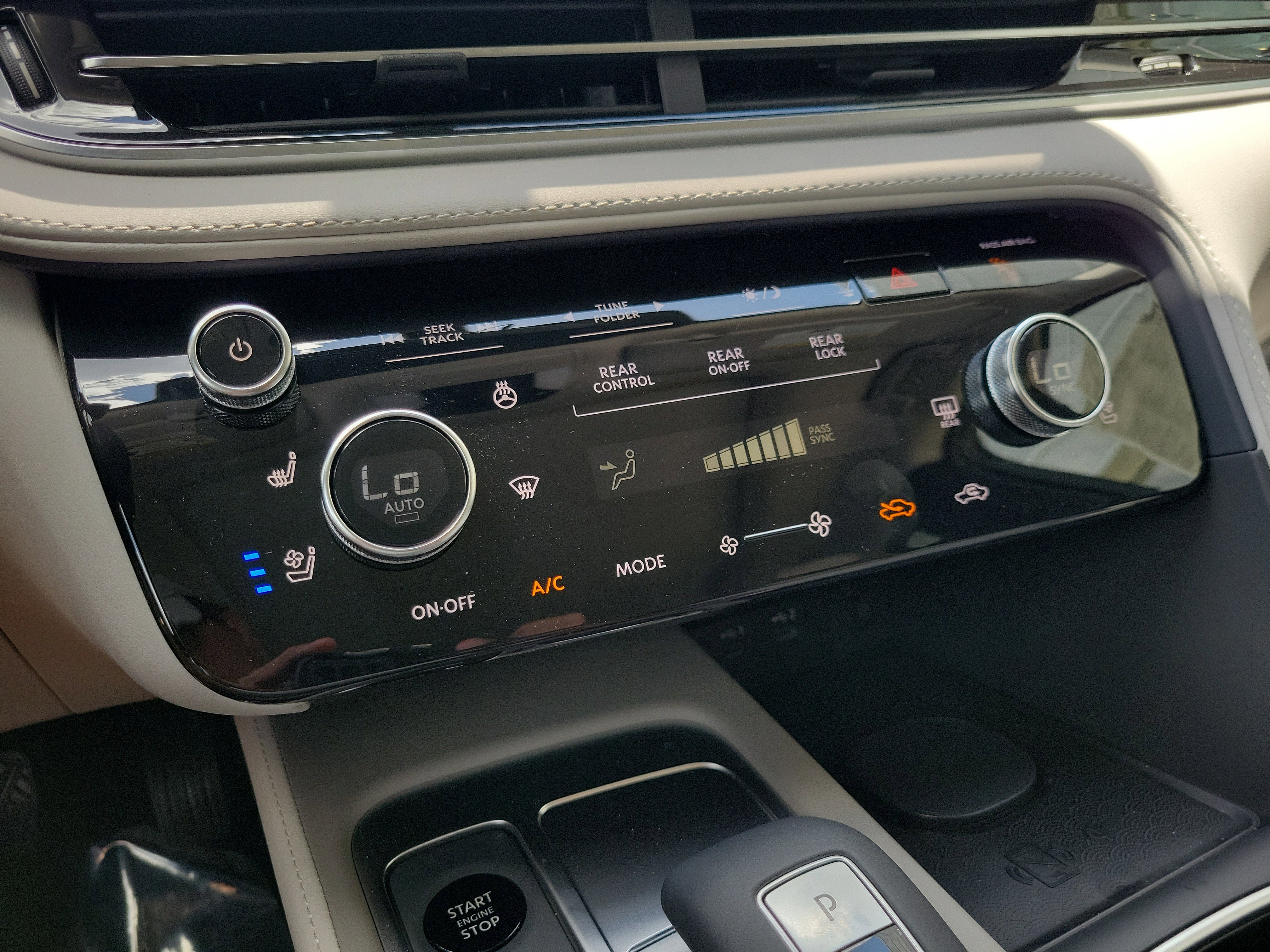 New 2027 INFINITI QX60 Luxe w/ Cargo Package FWD image 28