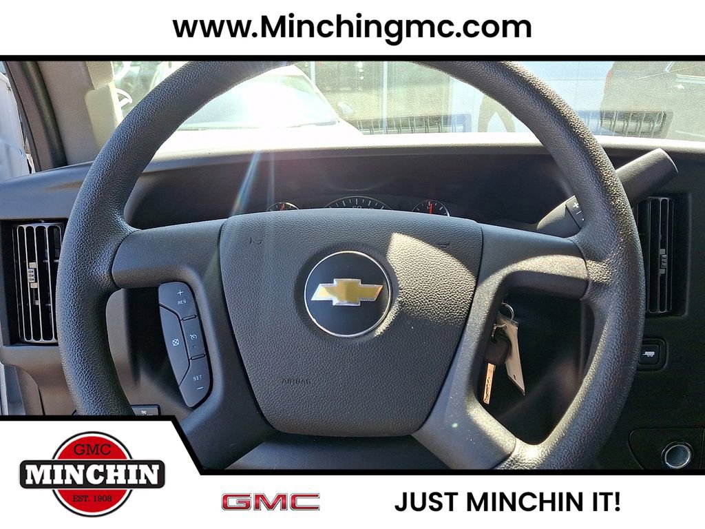 Used 2024 Chevrolet Express 2500 w/ Driver Convenience Package RWD image 16