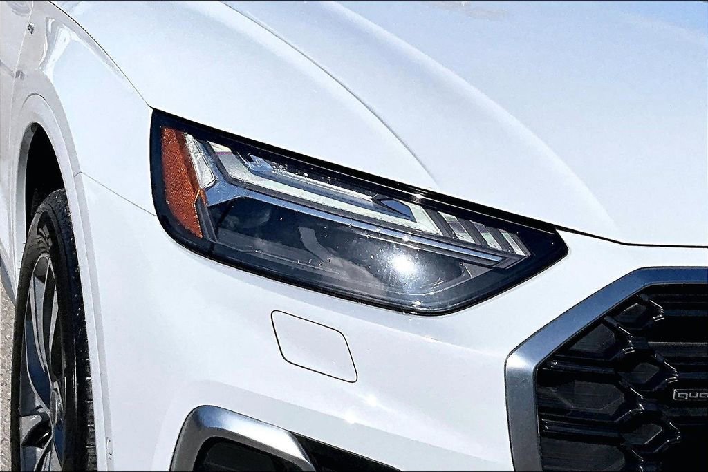 Certified 2023 Audi Q5 2.0T Prestige image 12