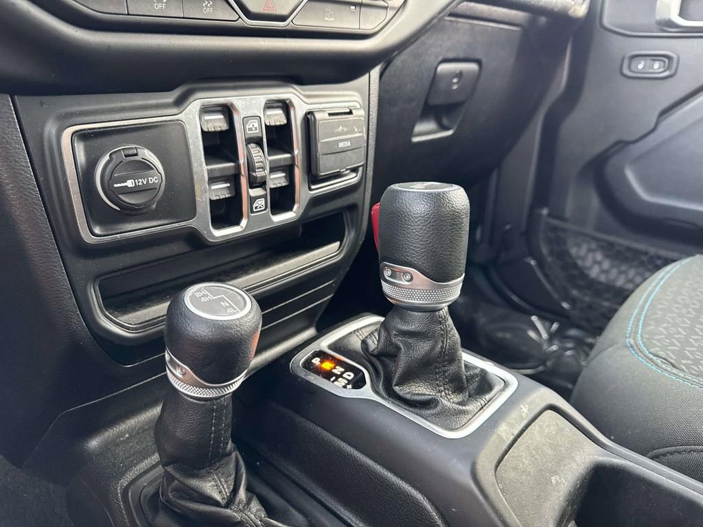 Used 2021 Jeep Wrangler Unlimited Islander image 21