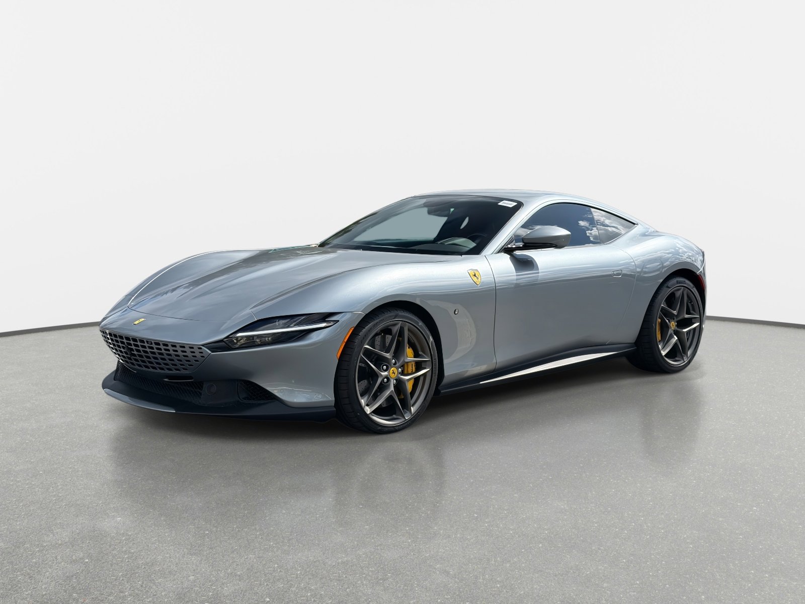 Used 2022 Ferrari Roma image 7