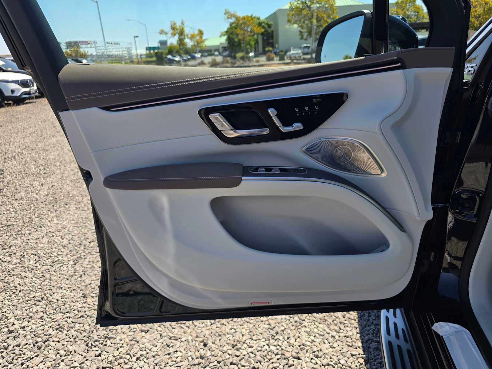 New 2026 Mercedes-Benz EQS 400 4MATIC SUV image 21
