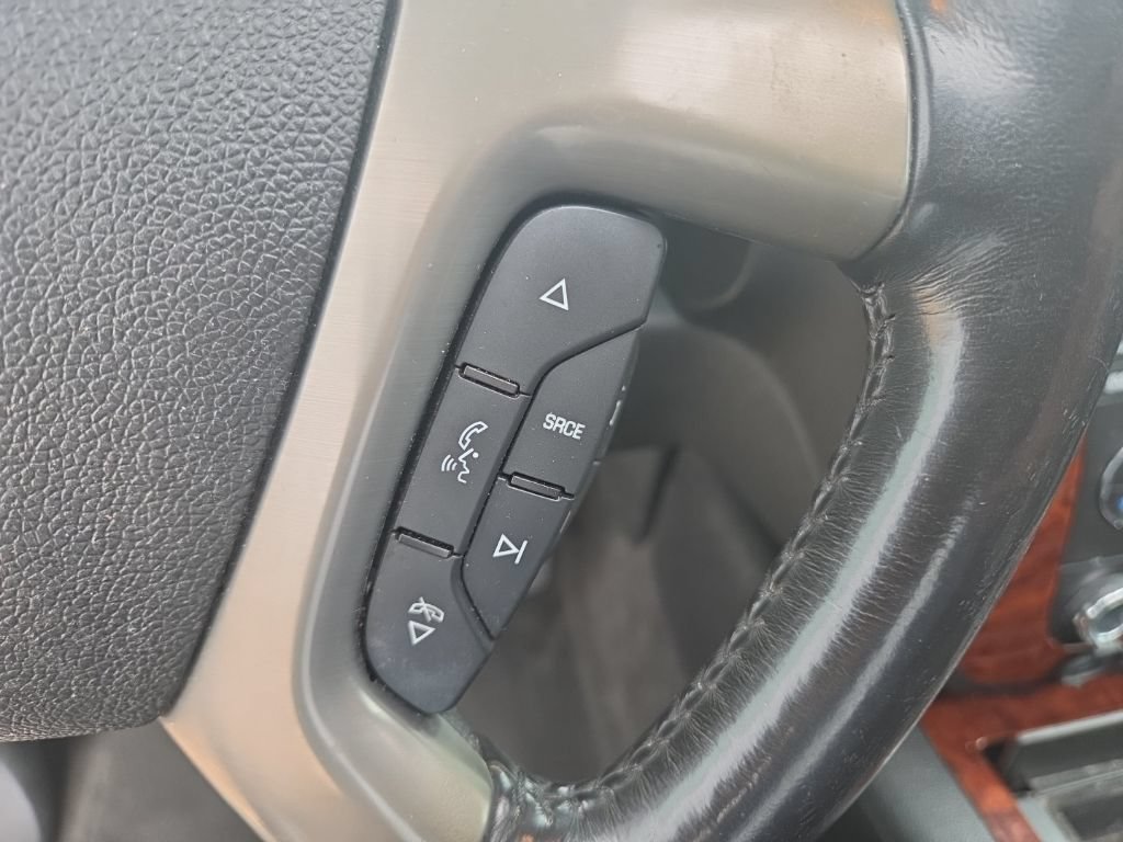 Used 2013 Chevrolet Tahoe LTZ RWD image 20