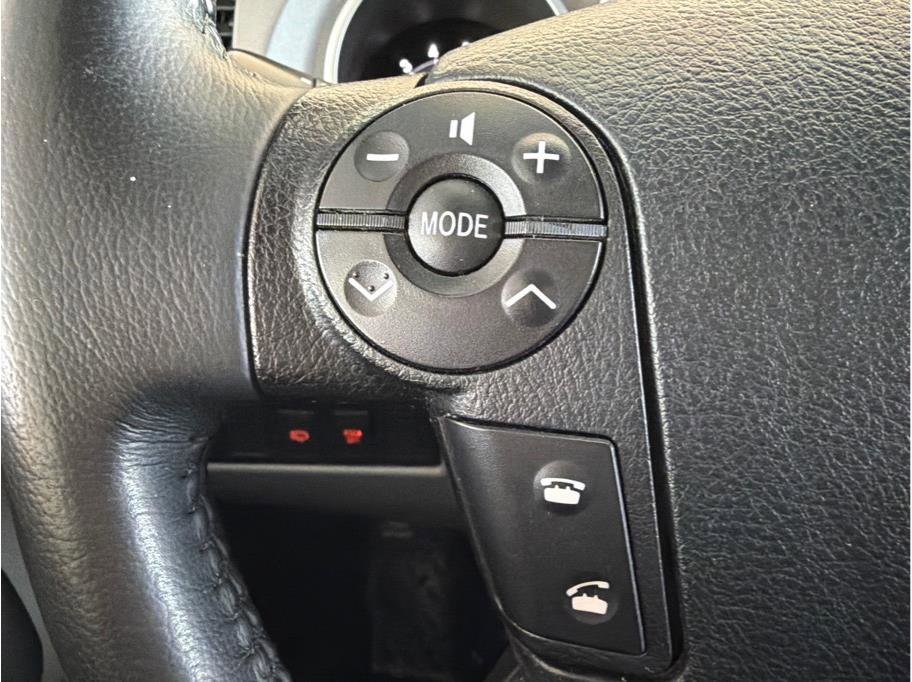 Used 2011 Toyota Sequoia Limited image 19