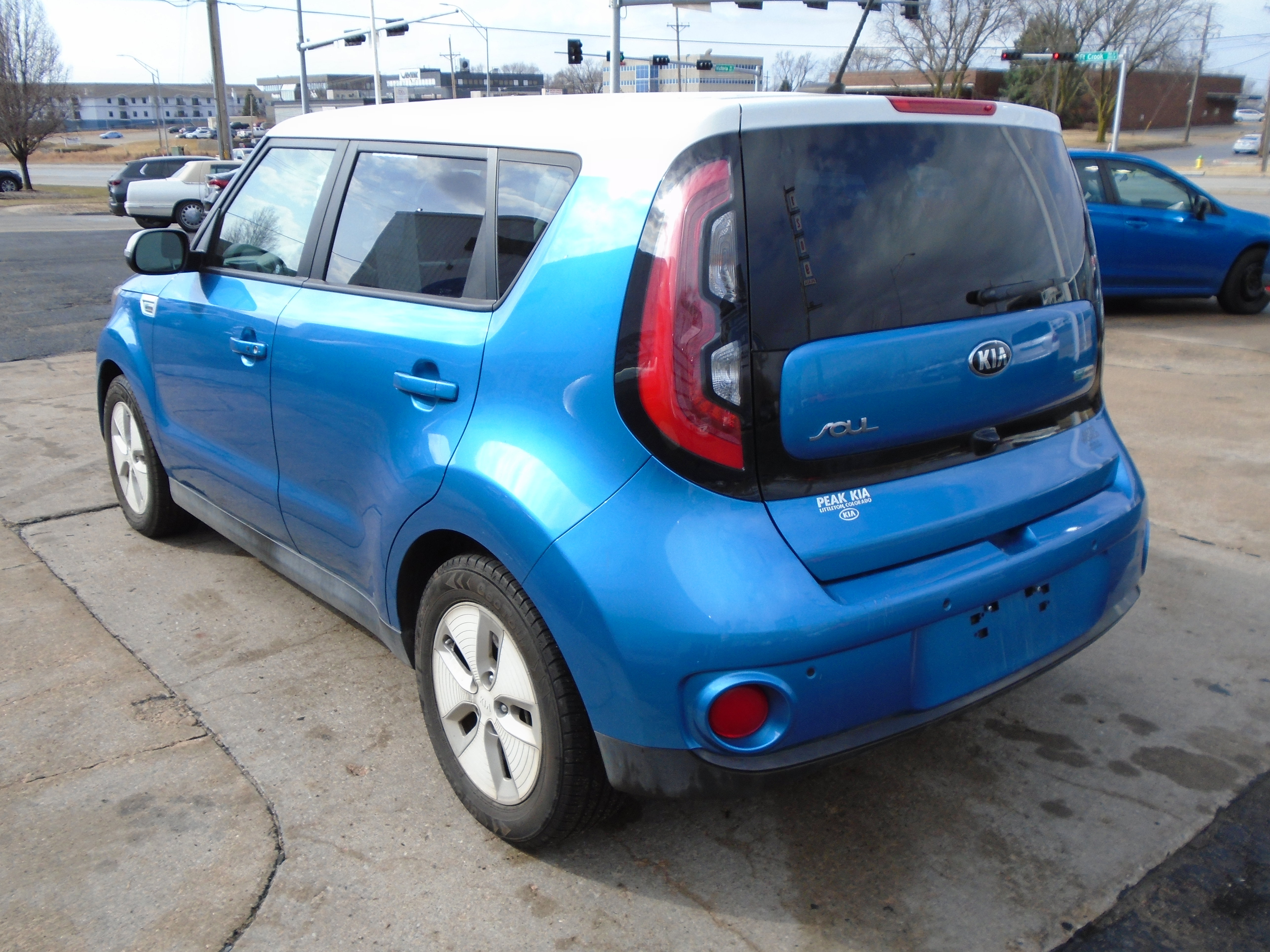 Used 2016 Kia Soul EV + image 4