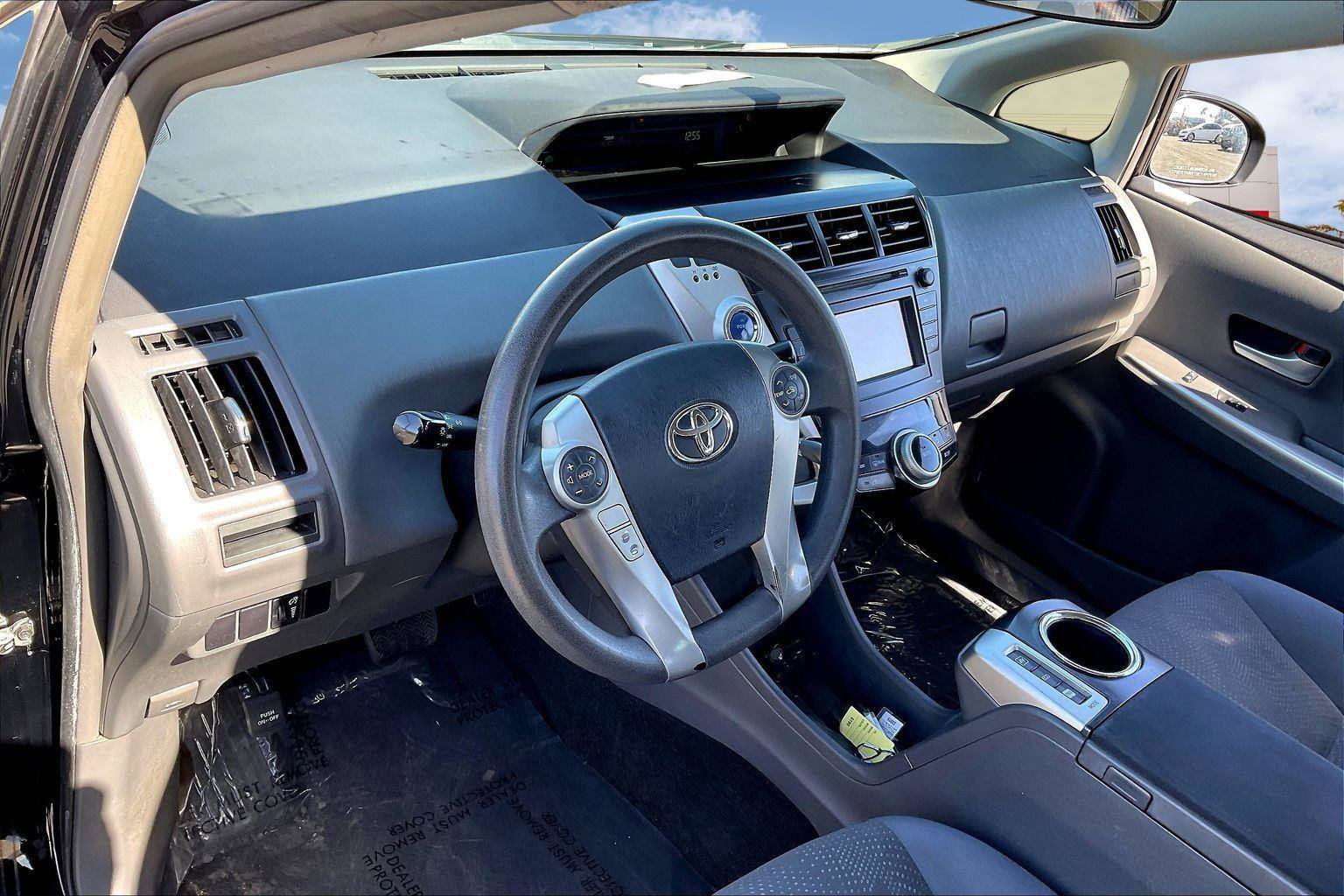 Used 2014 Toyota Prius V Two image 13