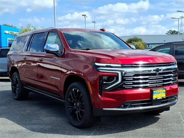 New 2026 Chevrolet Suburban Premier image 6