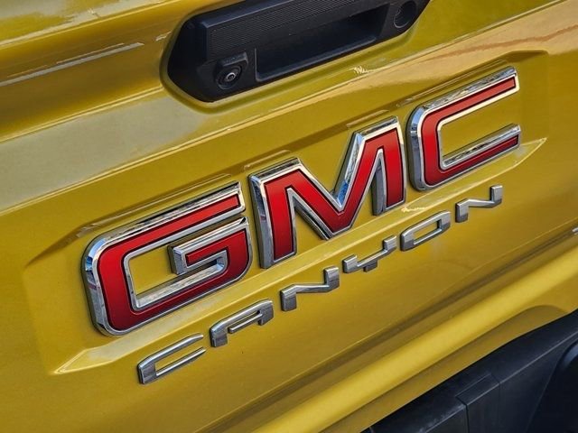 Used 2023 GMC Canyon AT4 image 9