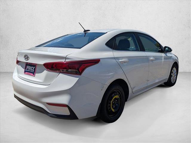 Used 2022 Hyundai Accent SEL FWD image 5