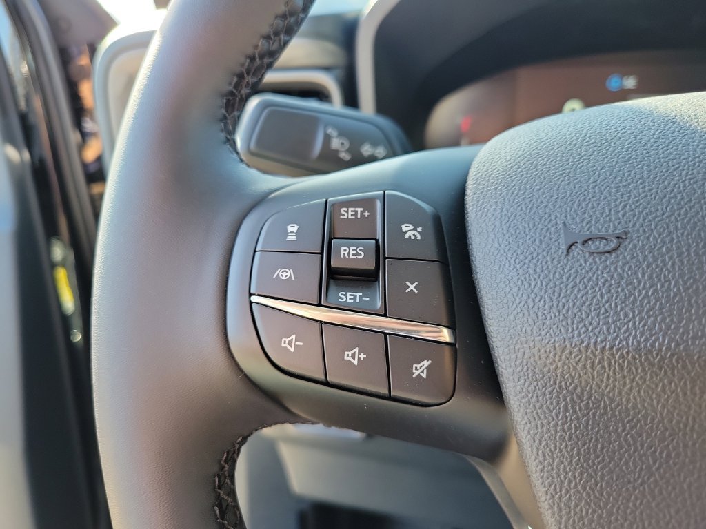 New 2026 Ford Maverick Lariat w/ Black Appearance Package AWD/4WD image 18
