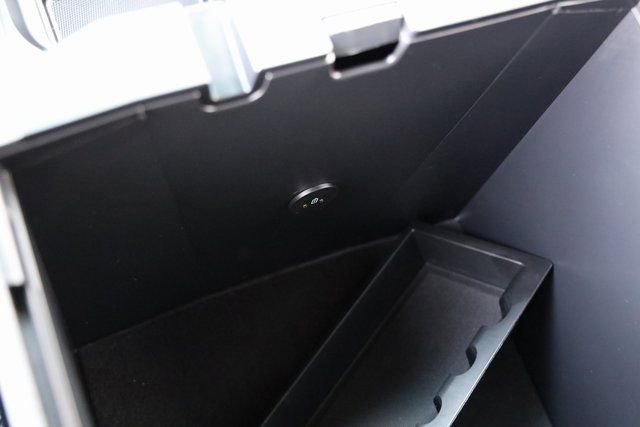 Used 2025 Ford F250 Platinum image 30