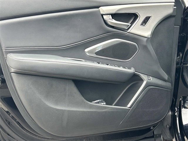 Used 2024 Acura RDX SH-AWD image 17