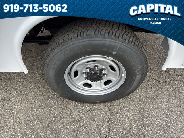 New 2026 Ford F250 XL w/ XL Chrome Package image 13