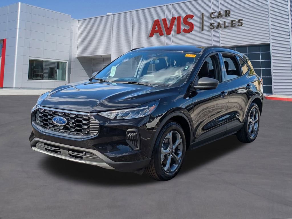 Used 2025 Ford Escape ST-Line image 1
